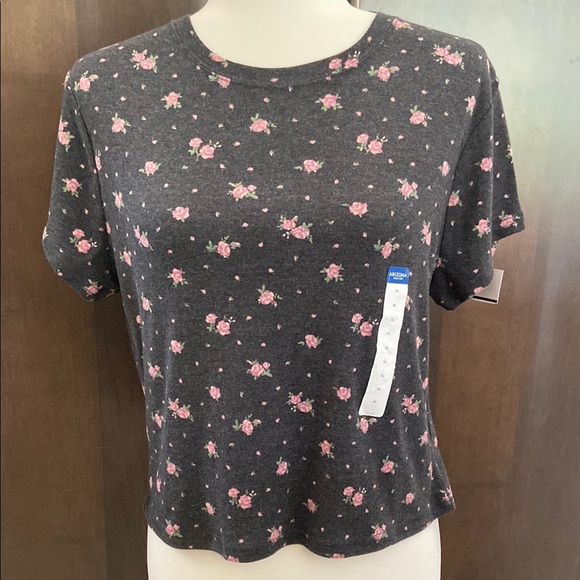 Arizona Jean Company Tops - Women's Floral Print Slightly Cropped Top, size XL. Arizona Jean Company